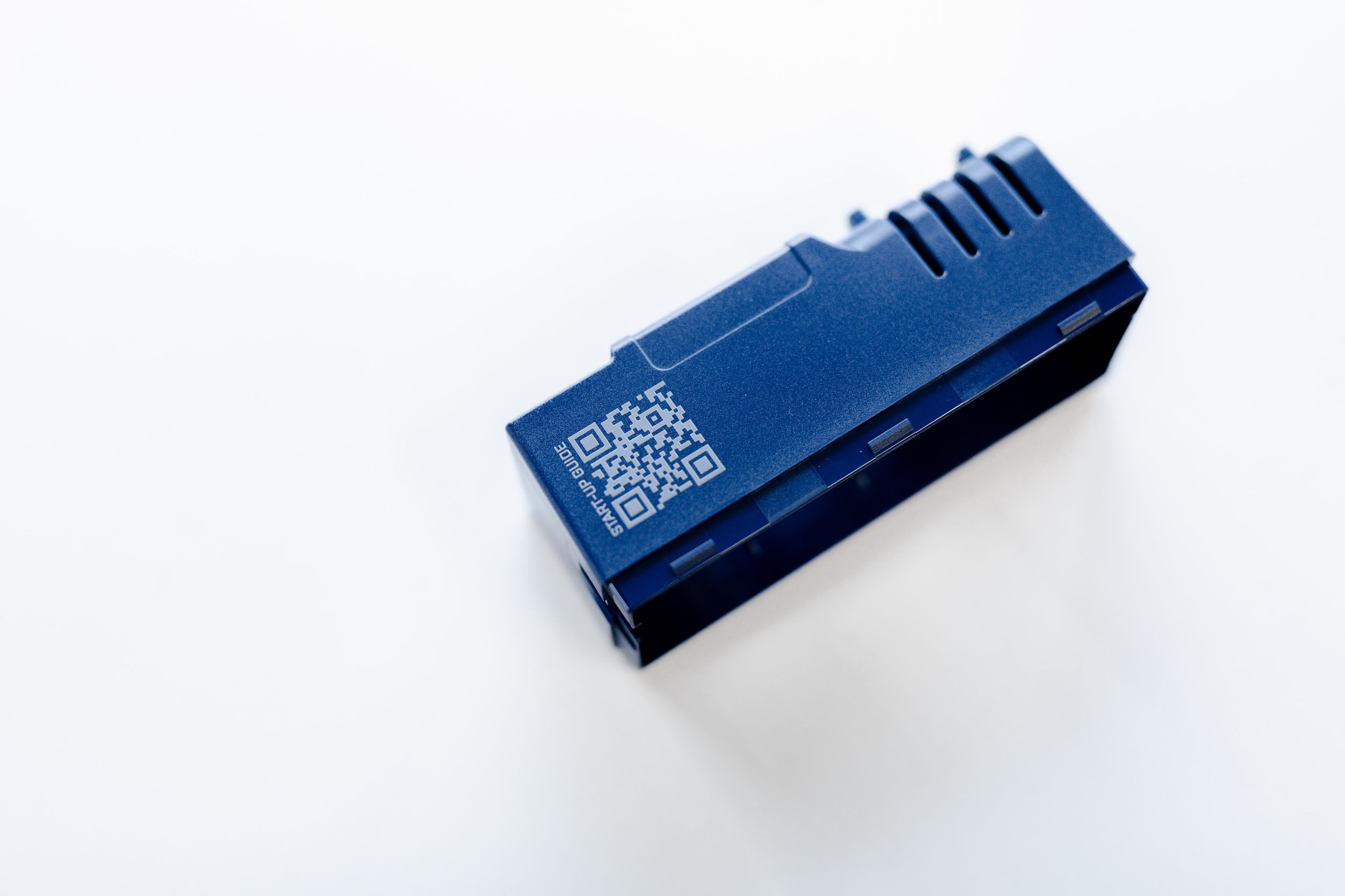 Production et assemblage de boîtiers de routeur VPN - Plastiqual